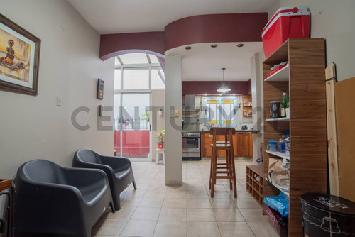Venta De Ph Con Entrada Independiente En Lanús Este Centro. Apto Crédito! Bajó De Precio!