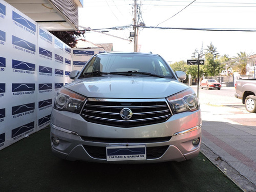 SsangYong Stavic AWD 2.0 AT