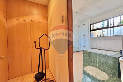 Amplia Casa Ñuñoa 4d Gran Jardin Y Piscina