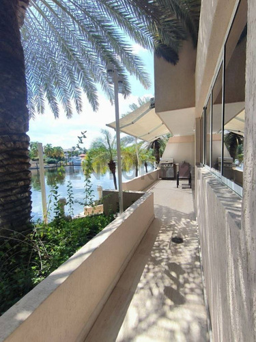 En Alquiler Tonwhouse En El Conjunto Residencial Esturion Lecheria