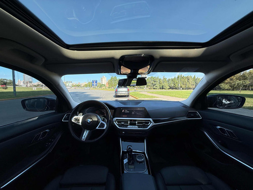 BMW Serie 3 3.0 330i Sedan Sport Line 252cv