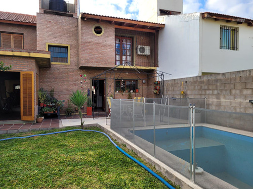 Venta Casa 2 Dor Pileta Jardin Parque Capital Zona Sur Cordoba