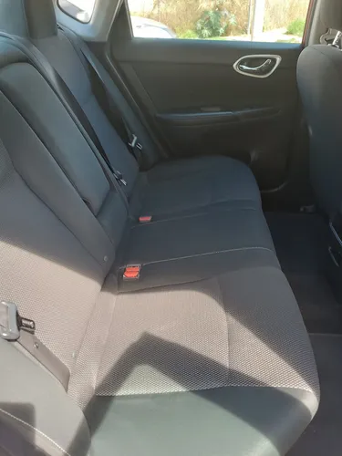 Nissan Sentra 1.8 Advance Cvt