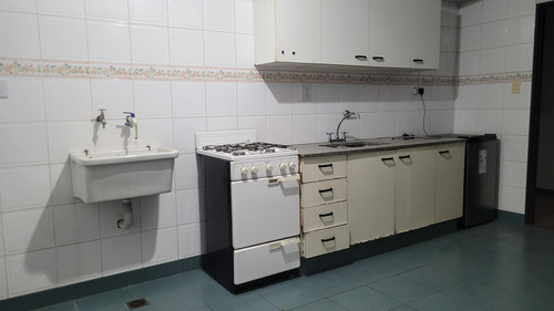 Departamento De 2 Dormitorios En Barrio Norte