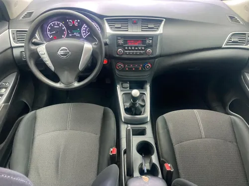 Nissan Sentra 1.8 Sense Mt