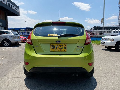 Ford Fiesta 1.6 Hatchback Mecánica
