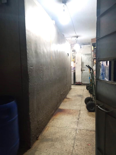 Vendo Edificio En Avenida Lecuna Frente Al Terminal Del Nuevo Circo