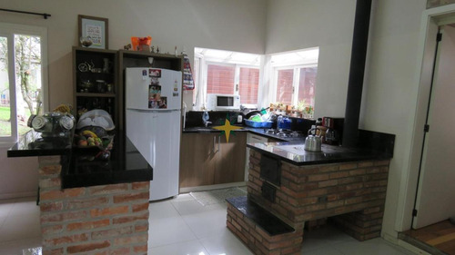 Imagem 10 de 15 de Casa A Venda - 933