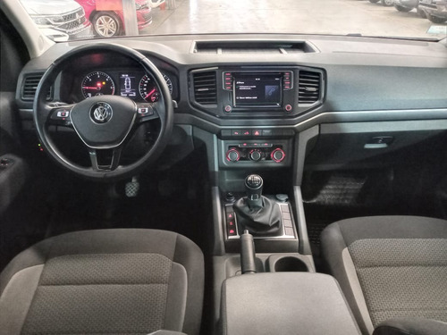 Imagen 13 de 25 de Volkswagen Amarok 2.0 Confortline 4x2 Manual 2020 79.000km