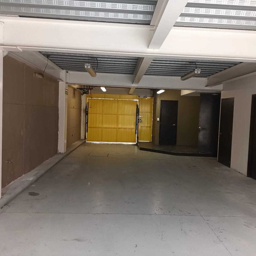 ¡oportunidad Única En Las Arboledas! Edificio De Uso Mixto En Renta,.
