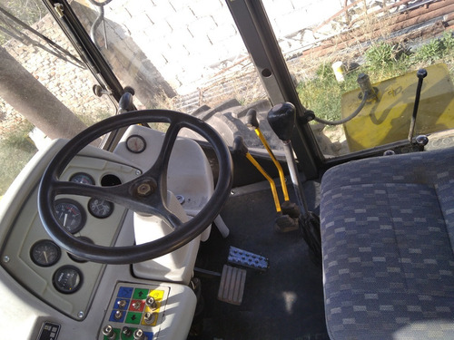 Imagen 2 de 7 de Tractor Pauny 540 Modelo 2004