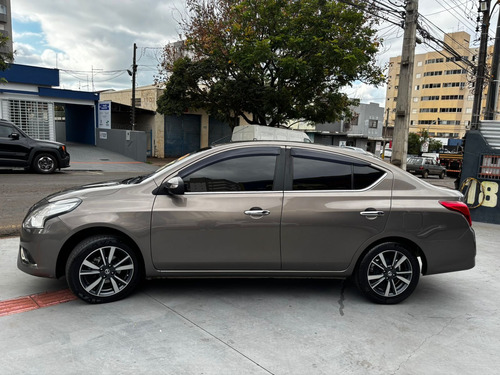 Nissan Versa 1.6 16v Sl Aut. 4p