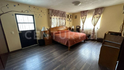 Casa En Venta, Jardines De La Calera, Tlajomulco De Zúñiga, Jalisco