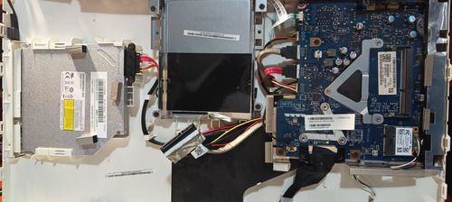 Computadora Lenovo All In One / Con Detalle (Usado)