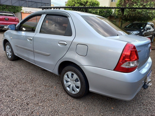Imagem 8 de 9 de Toyota Etios Sedan 1.5 X 2018