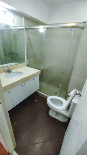 Imagen 6 de 13 de Departamento En Venta Barrio Medico Surquillo