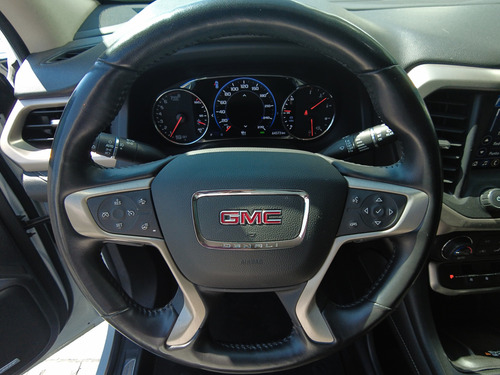 GMC Acadia 3.7 Denali At