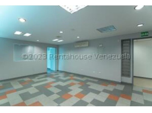 Imagen 7 de 30 de #23-28704 Hermoso Edificio Para Uso Comercial O De Empresa, En Los Ruices