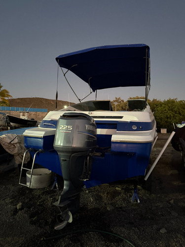 Lancha Modelo 1998, 24 Pies, Motor Yamaha 225 Hp, 4 Tiempos