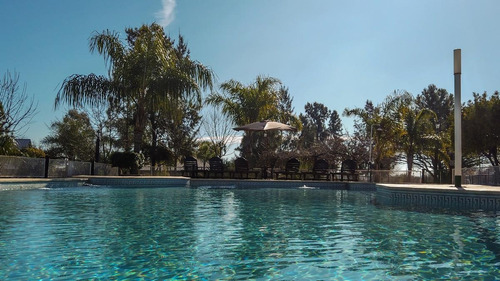 Edificio Comercial / Complejo Turístico En Venta Gualeguaychu