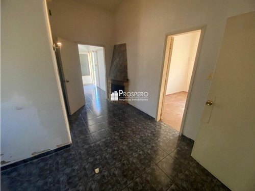 Al1961/p/1 Venta Casa 3 Dorm, Flor De Maroñas Garaje, Patio Fondo