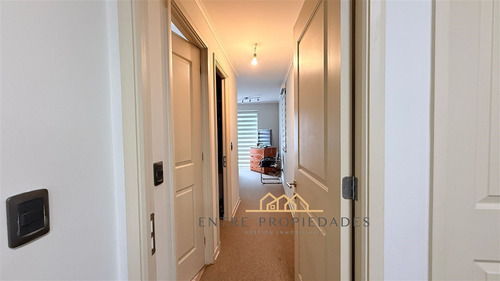Casa En Venta De 4 Dorm. En Colina