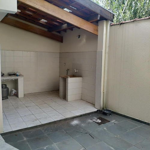 Imagem 14 de 27 de Sobrado Em Ótimo Bairro, Proximo Ao Centro De Caçapva - So0122
