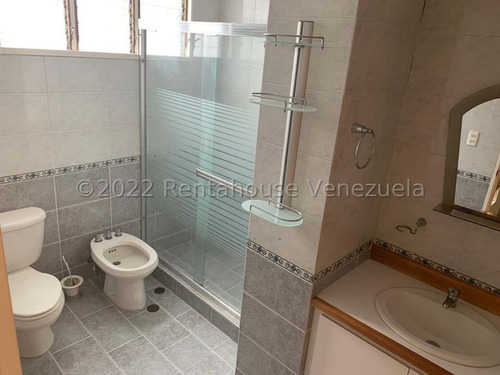 Se Vende Apartamento En Prados Del Este Mls #22-28917