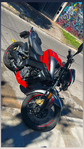 Rouser Ns 200 Año 2017 Impecable Estado.