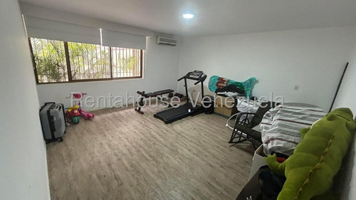 Apartamento En Venta Urb. La Lagunita Country Club, Caracas. 25-22426 Yf