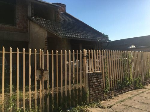 Imagen 2 de 2 de Venta De Terreno - Caseros