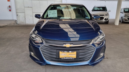Imagen 5 de 10 de Chevrolet Onix 2021 1.2 Premier At