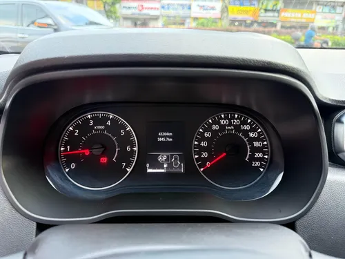 Renault Duster 1.3 Intense Cvt