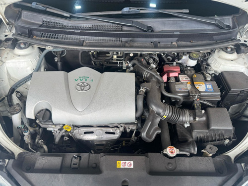 Toyota Yaris 1.3 16V FLEX XL PLUS TECH MULTIDRIVE