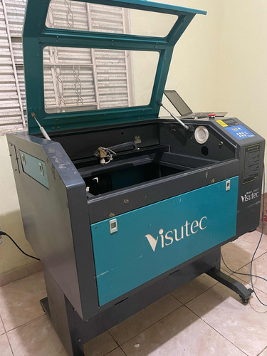 Máquina A Laser 60*40