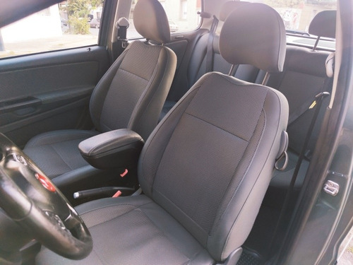 Volkswagen Fox 1.6 Highline 2012
