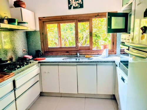 Imagen 17 de 30 de Villa Warcalde - Excelente Propiedad - Todos Los Servicios