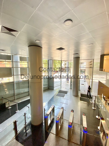 Imagen 16 de 17 de Arriendo Luminosa Y Remodelada Oficina, Metro Los Leones