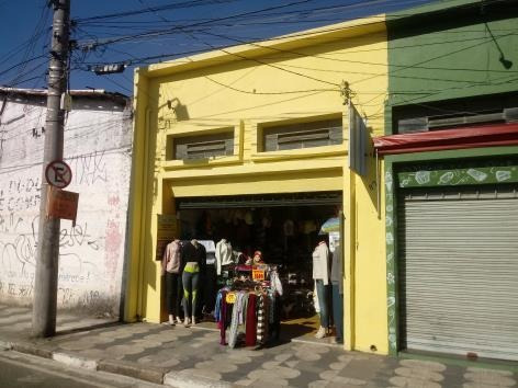 Imagem 1 de 30 de Salao Comercial + Moradia No Centro - Ven117