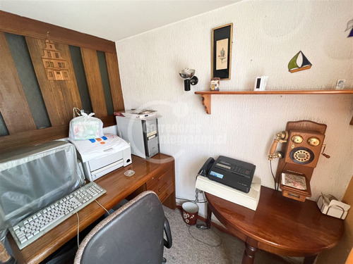 Casa En Venta De 4 Dorm. En Las Condes