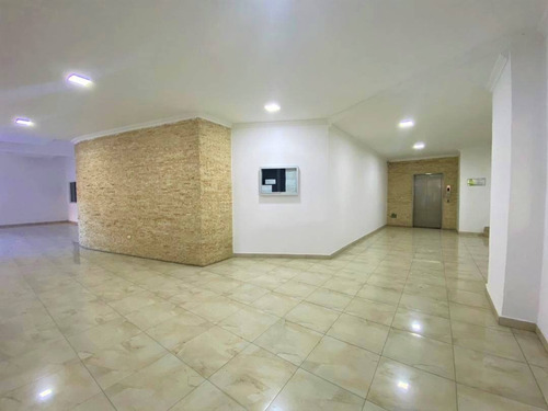 Imagen 2 de 10 de Apartamento En El Trigal Cod:137266 Marimer 04124382769