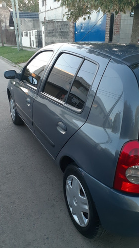 Renault Clio 1.2 5 Puertas. Año 2009 Base.