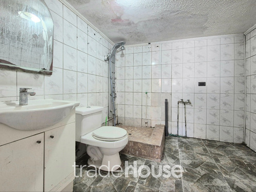 Casa En Venta A Pasos De Metro Lo Cruzat, Quilicura