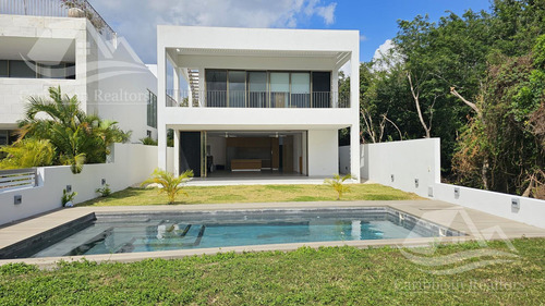 Casa En Venta En Lagos Del Sol Cancun