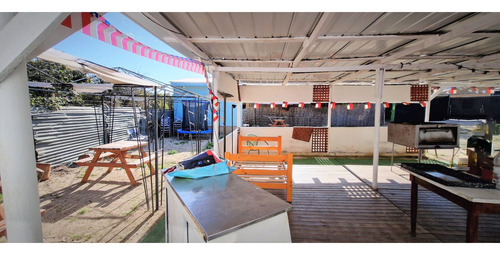 Sitio Con Instalaciones Y Patente Para Restaurant, En La Cru