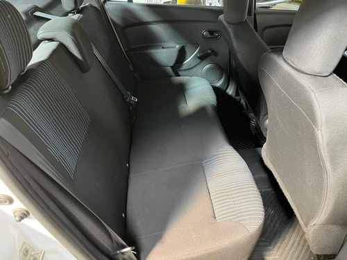 Imagem 15 de 15 de Renault Logan Life 1.0 3 Cilindros