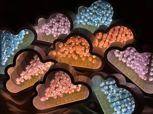 Luz De Noche Para Dormitorio Con Espejo De Tulipán En Forma