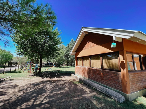Imagen 2 de 22 de Casa Quinta En Venta-los Chañares