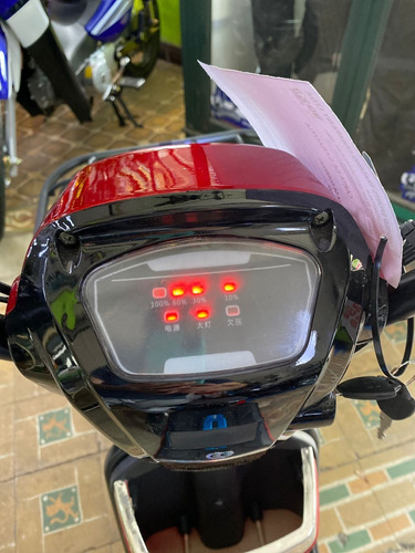 Imagen 8 de 16 de Moto Eléctrica Scooter K City Max 350