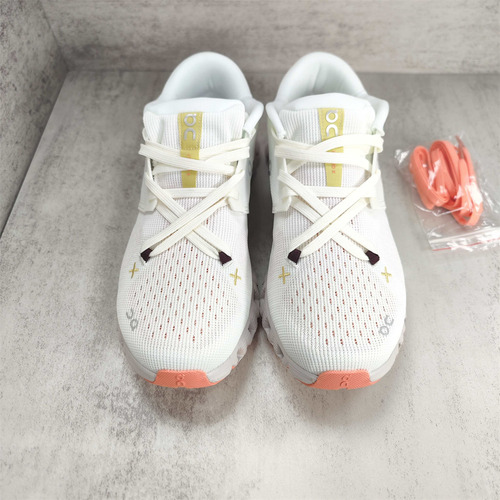 Tenis On Cloud X 4 Hombre Mujer Blanco Negro
